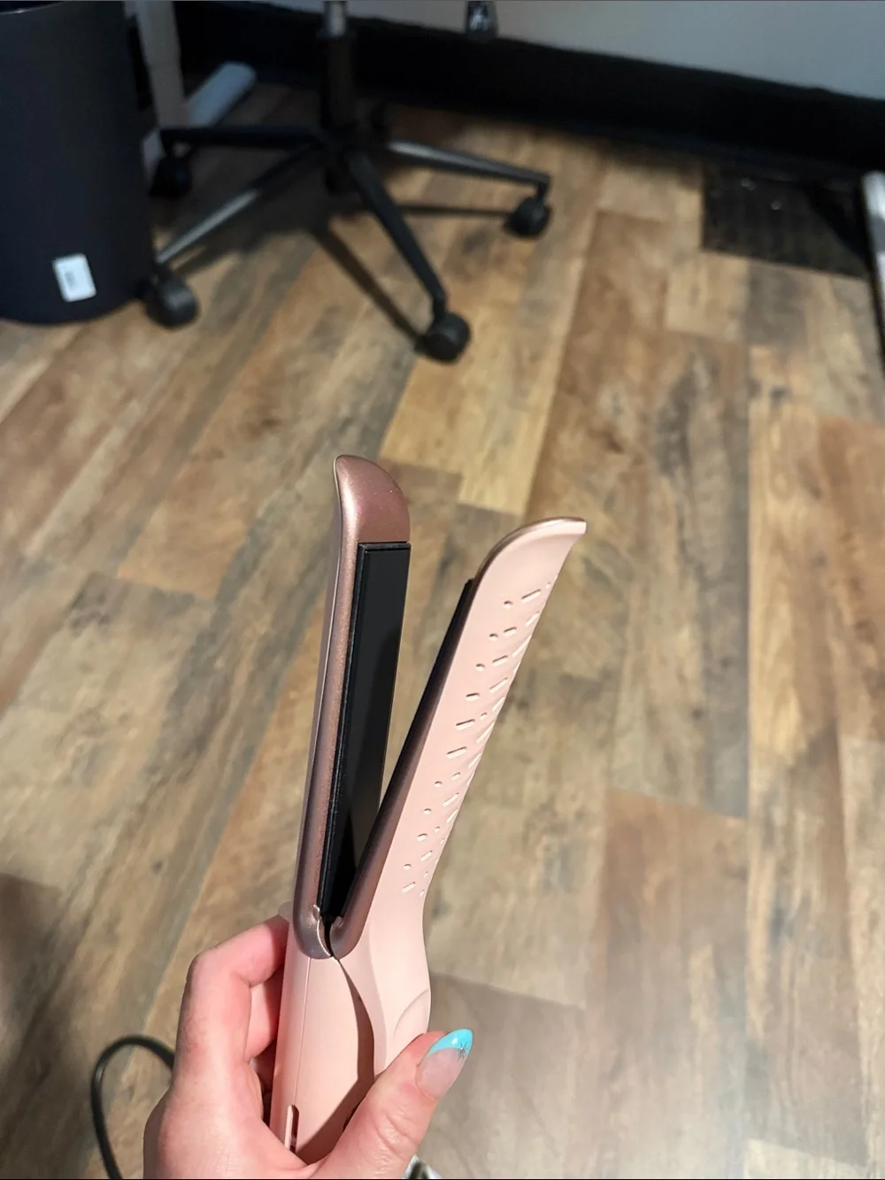 Wavytalk Pink 2-in-1 Hair Curler and Straightener